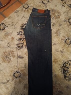 Boss Men's Dark Blue Straight-Leg Jeans - Classic Denim